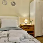 Pensionat Chiaraluce House *