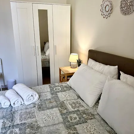 Guest house Chiaraluce House *